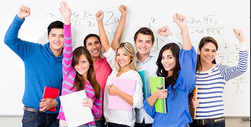 Sinh viên được giảm tiền ăn, miễn phí đi lại bằng phương tiện giao thông công cộng trong nội bang