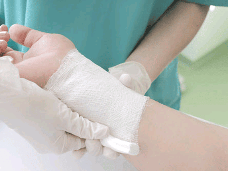 Hướng dẫn cụ thể quy trình thay băng rửa vết thương