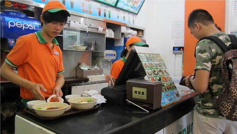 Thu nhập của du học sinh Hàn thường dùng để chi trả cho học phí, sinh hoạt phí