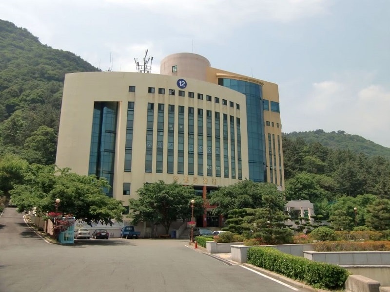 Đại học quốc gia Pusan cũng là một trong những Trường Đại học công lập ở Hàn Quốc nổi danh