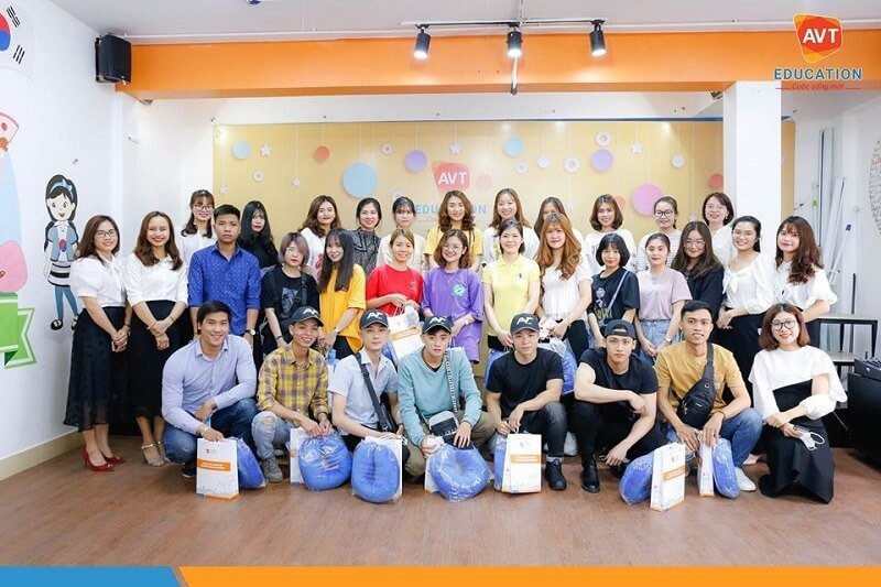 Lễ tri ân và tiễn đoàn bay ngày 9-3